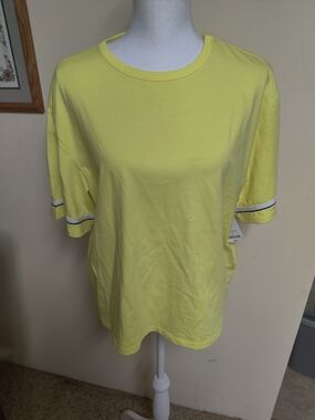 Xersion Yellow Crewneck T-Shirt with Sleeve Stripe New /Large Exercise Fitness